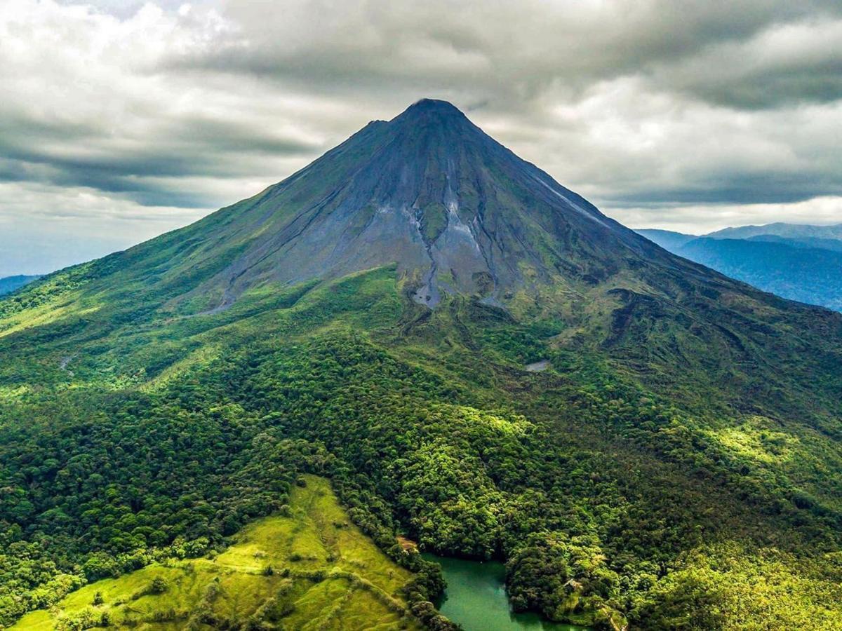 Flora Glamping De Abuela Villa La Fortuna Bagian luar foto