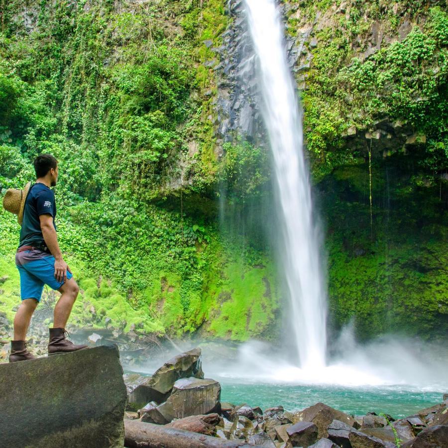 Flora Glamping De Abuela Villa La Fortuna Bagian luar foto