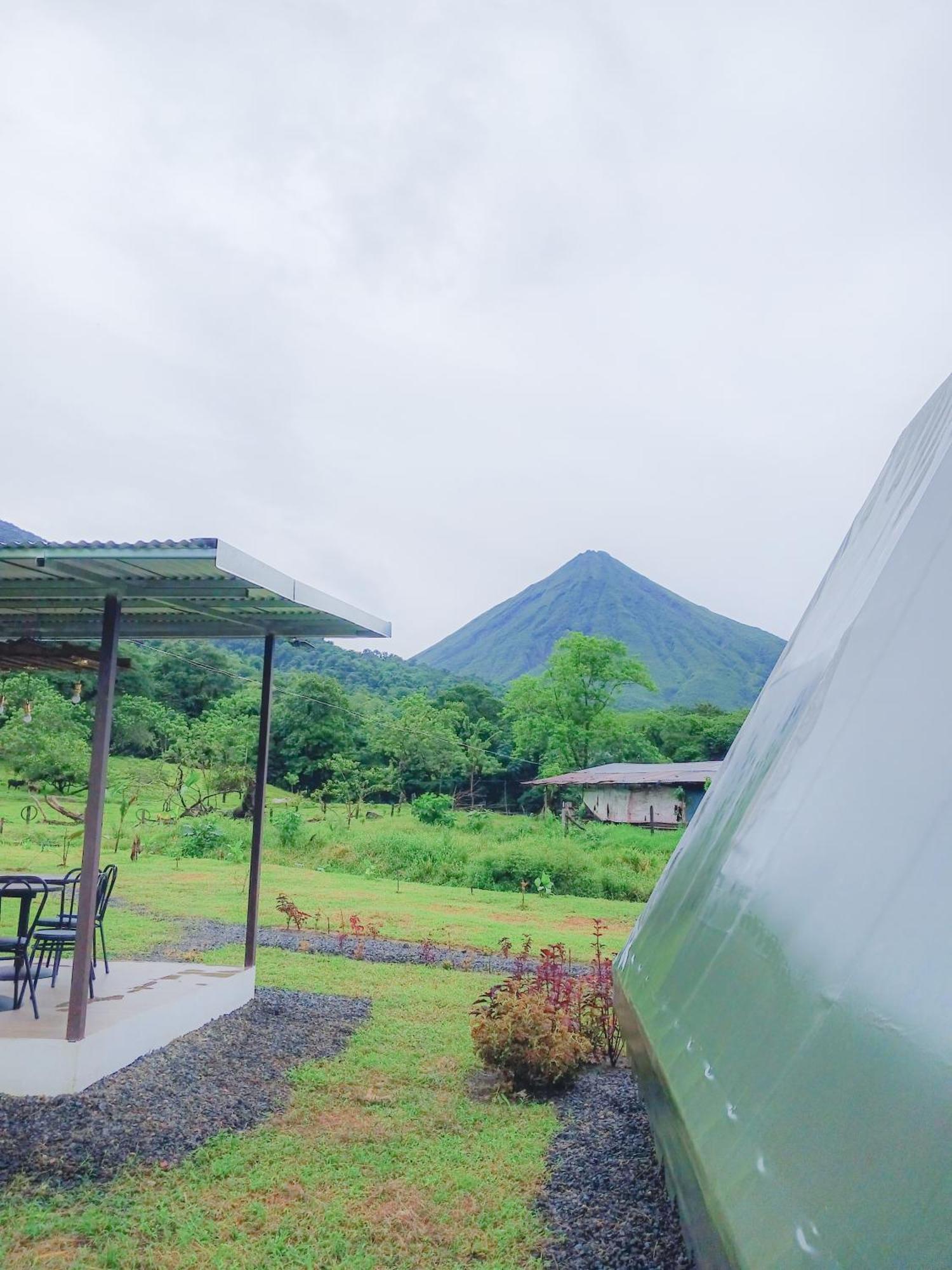Flora Glamping De Abuela Villa La Fortuna Bagian luar foto