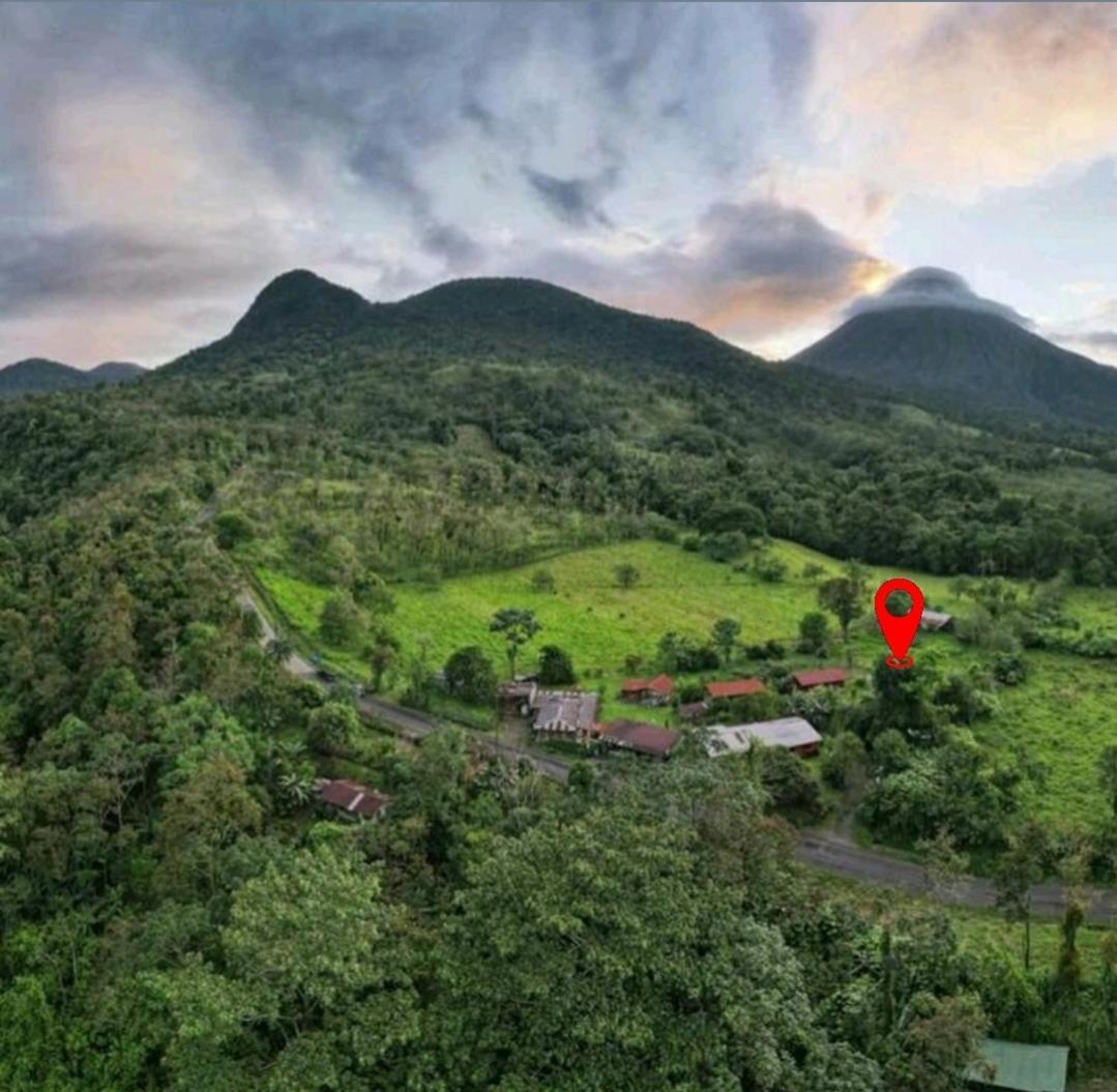Flora Glamping De Abuela Villa La Fortuna Bagian luar foto