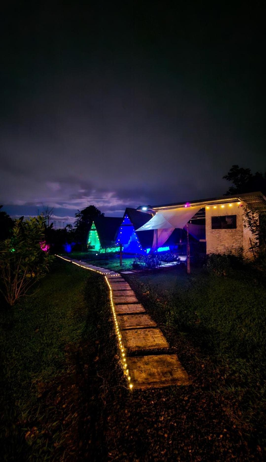 Flora Glamping De Abuela Villa La Fortuna Bagian luar foto
